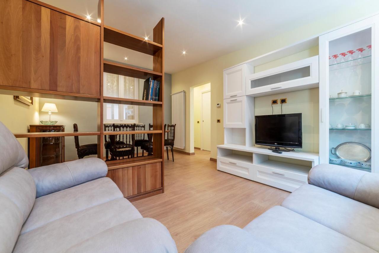 Termini Station Elegant And Roomy Apartment Рим Екстер'єр фото