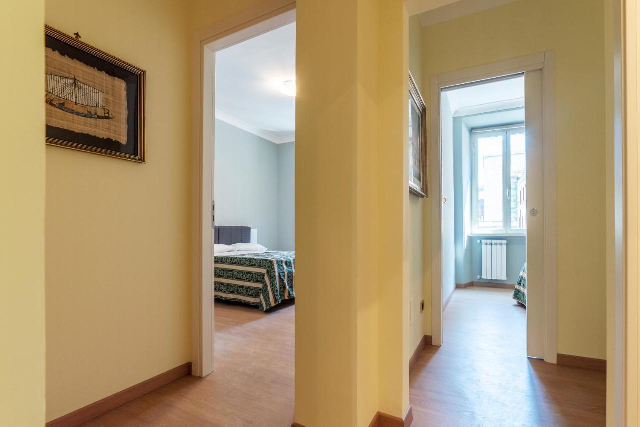 Termini Station Elegant And Roomy Apartment Рим Екстер'єр фото