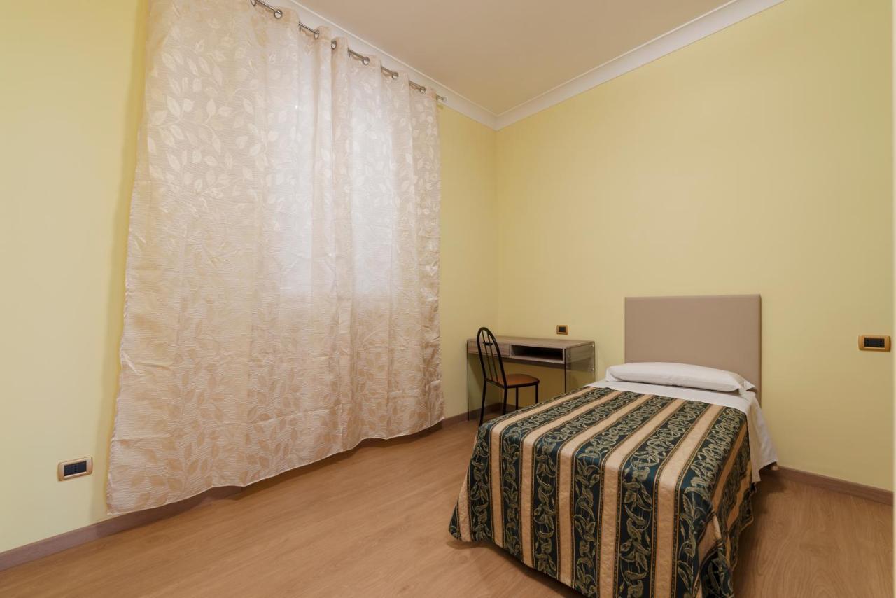 Termini Station Elegant And Roomy Apartment Рим Екстер'єр фото