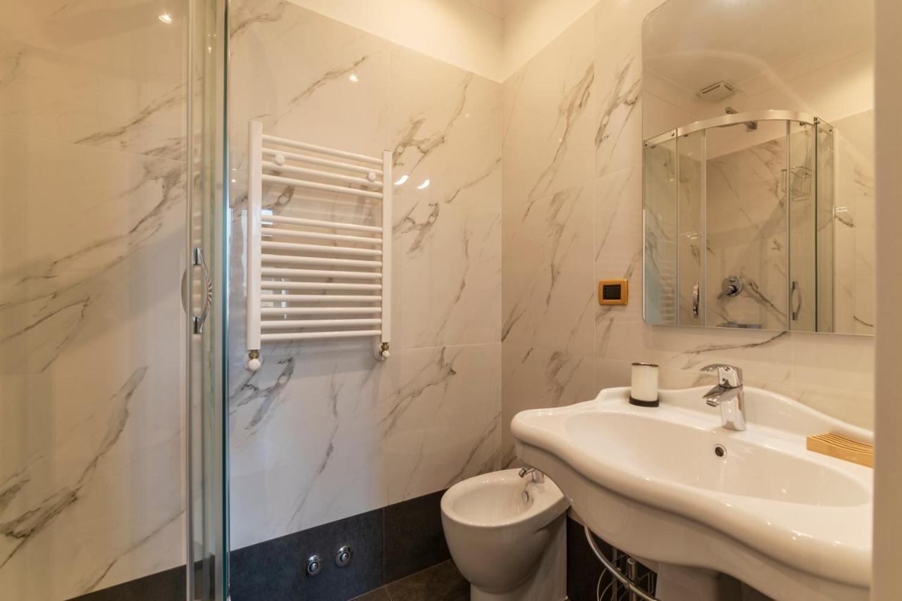Termini Station Elegant And Roomy Apartment Рим Екстер'єр фото