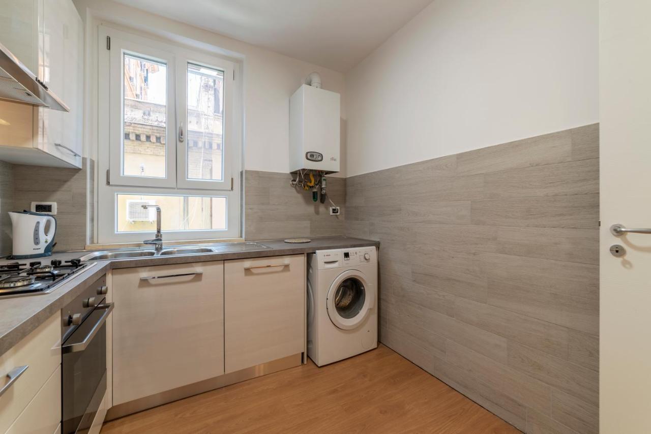 Termini Station Elegant And Roomy Apartment Рим Екстер'єр фото